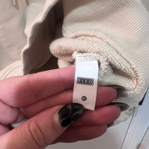 Fleo Beige Cropped Hoodie - Picture 4 of 4